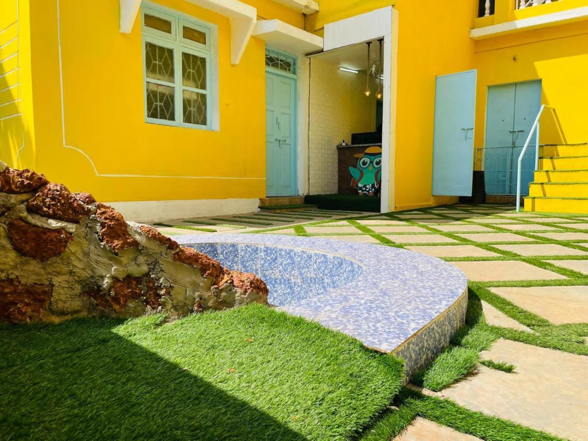 Trippy Spot Hostel & Cafe Вагатор Экстерьер фото